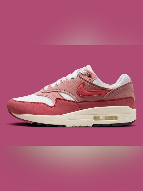 Nike Shoes - NIKE WOMENS AIR MAX 1